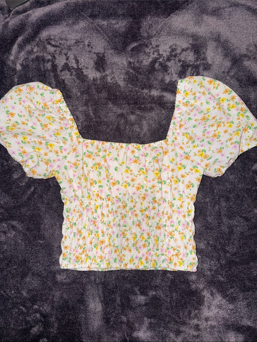 Elodie White Floral Smocked Puff-Sleeve Crop Top